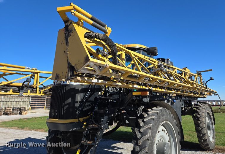 image for item DX1610 2012 AGCO Rogator RG1300  sprayer