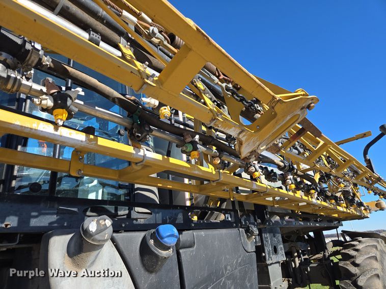 image for item DX1610 2012 AGCO Rogator RG1300  sprayer