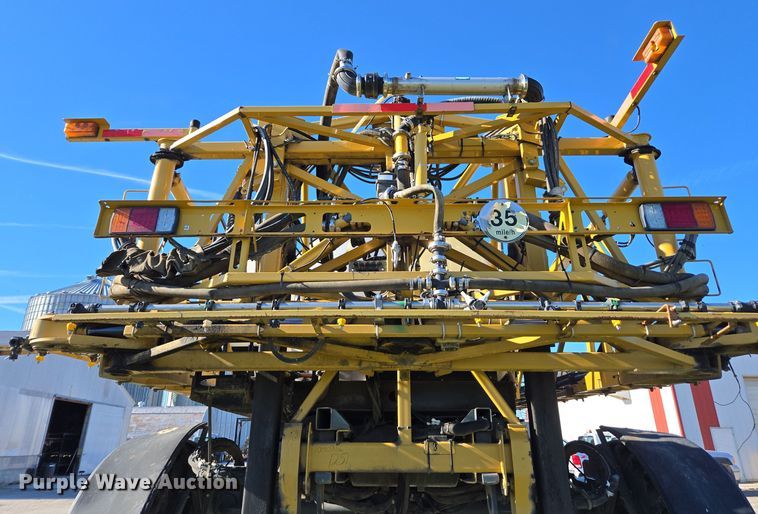 image for item DX1610 2012 AGCO Rogator RG1300  sprayer