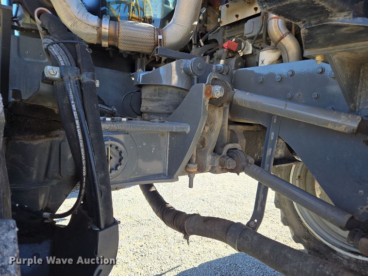 image for item DX1610 2012 AGCO Rogator RG1300  sprayer