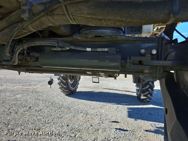 image for item DX1610 2012 AGCO Rogator RG1300  sprayer