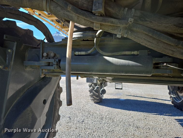 image for item DX1610 2012 AGCO Rogator RG1300  sprayer