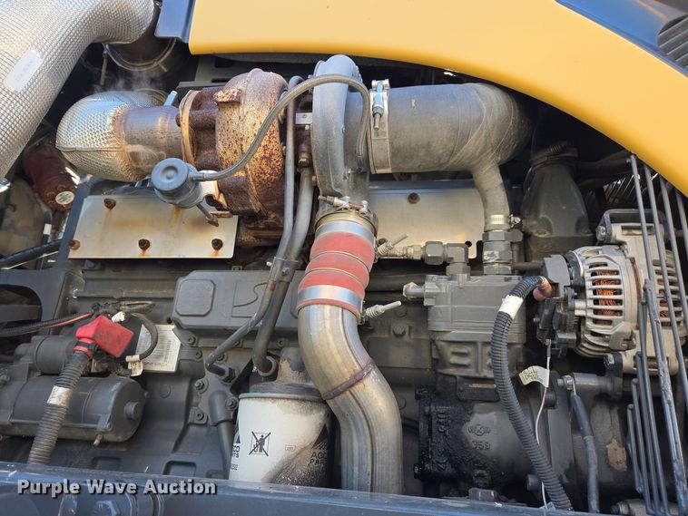 image for item DX1610 2012 AGCO Rogator RG1300  sprayer