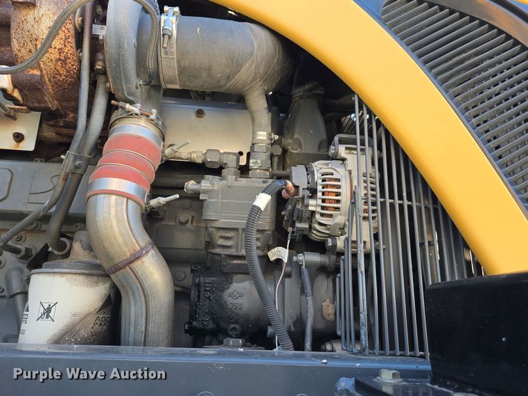 image for item DX1610 2012 AGCO Rogator RG1300  sprayer