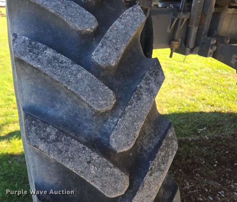 image for item DX1610 2012 AGCO Rogator RG1300  sprayer