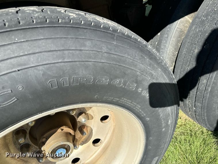 image for item DX3625 1989 Cornhusker Grain Hopper grain trailer