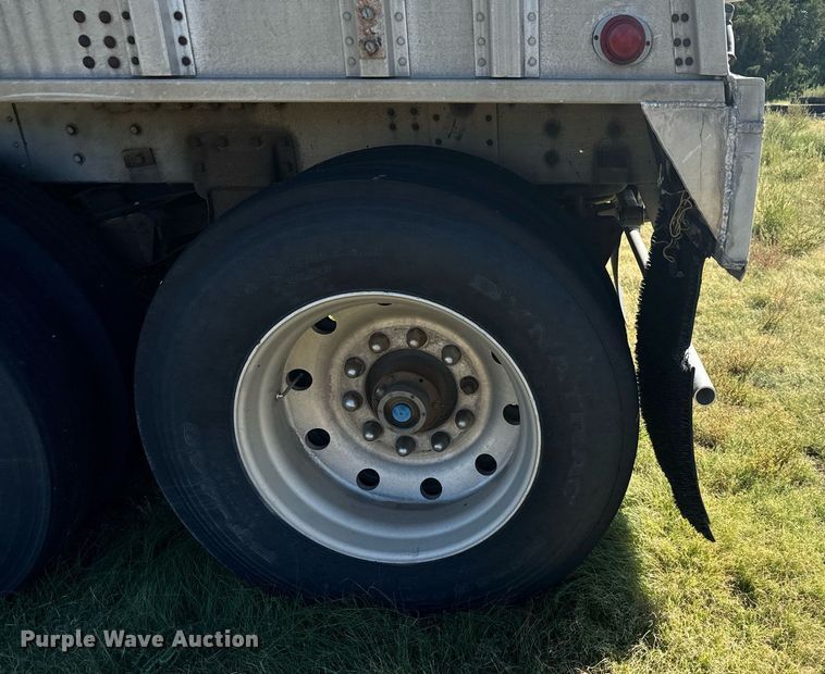 image for item DX3625 1989 Cornhusker Grain Hopper grain trailer