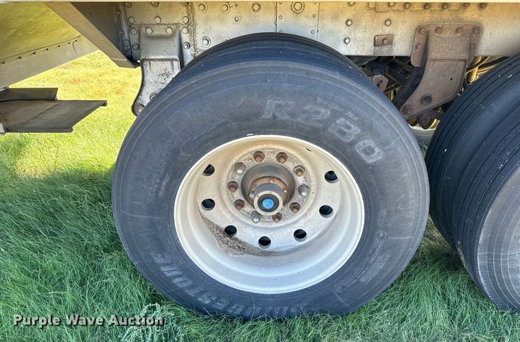 image for item DX3625 1989 Cornhusker Grain Hopper grain trailer