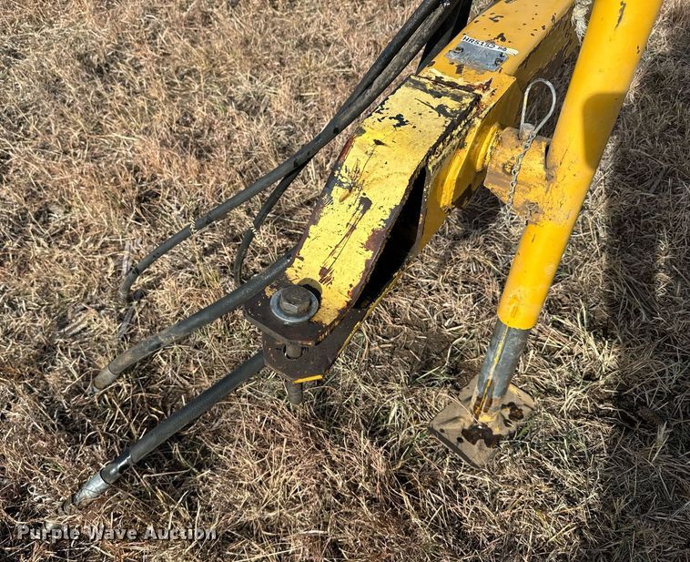 image for item DX3827 2015 Vermeer R23 hay rake