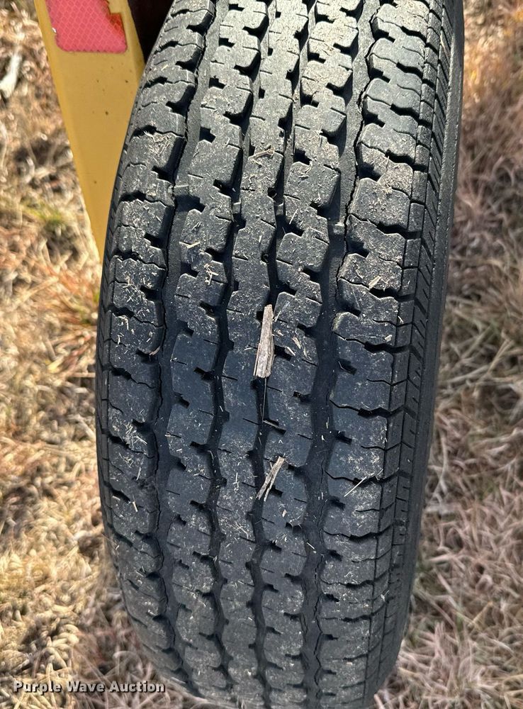 image for item DX3827 2015 Vermeer R23 hay rake