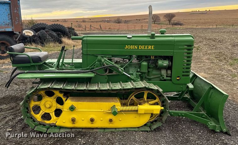 image for item DX3870 1950 John Deere MC tractor