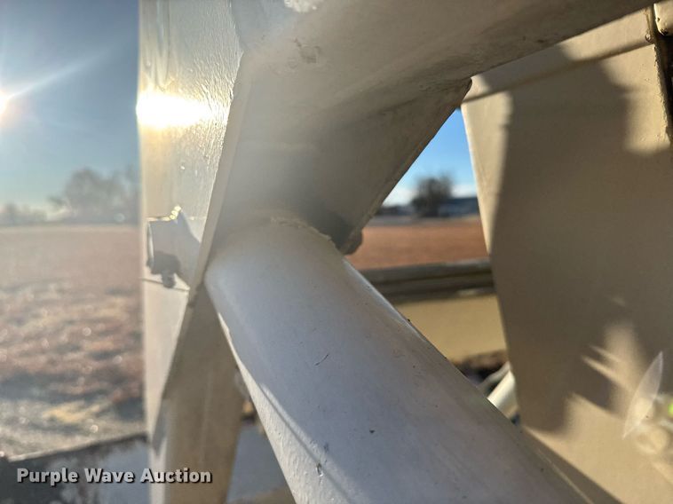 image for item DX3889 1975 Case 1370 tractor