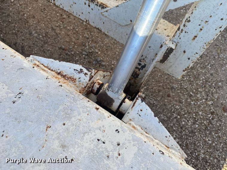 image for item DX3889 1975 Case 1370 tractor