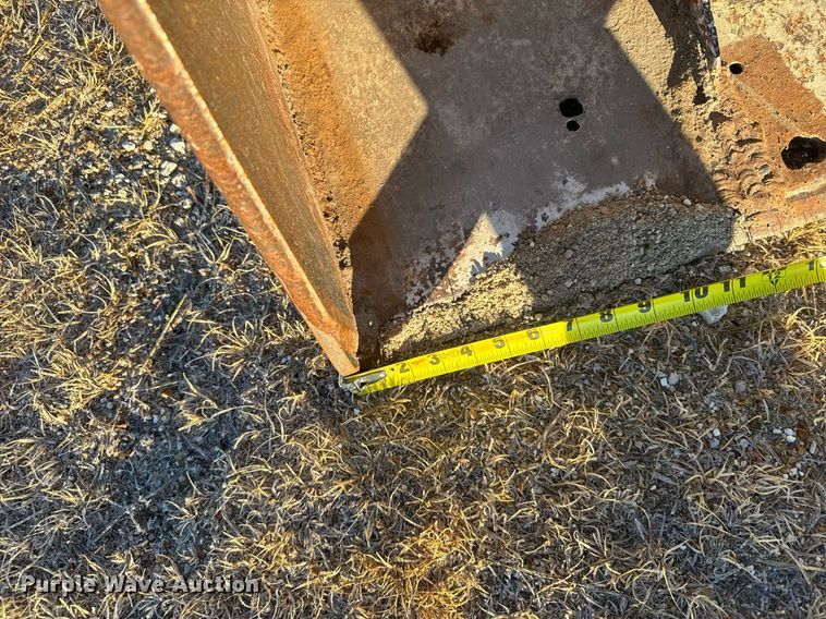 image for item DX3889 1975 Case 1370 tractor