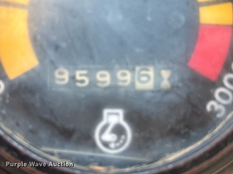 image for item DX3889 1975 Case 1370 tractor