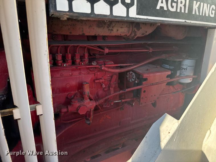 image for item DX3889 1975 Case 1370 tractor