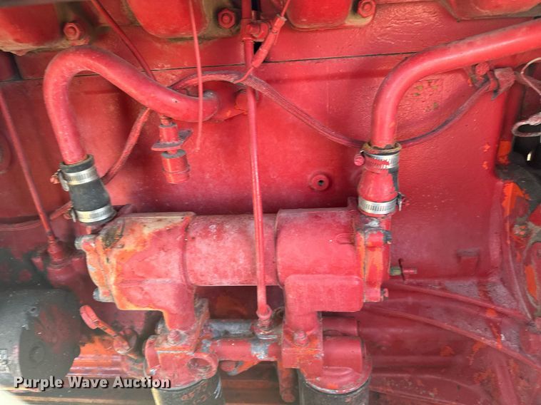 image for item DX3889 1975 Case 1370 tractor