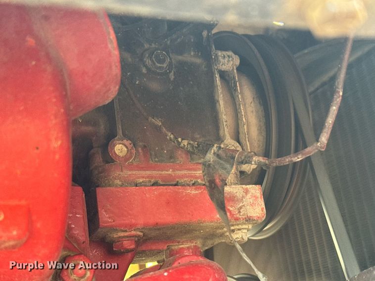 image for item DX3889 1975 Case 1370 tractor