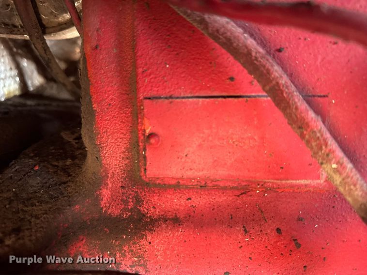 image for item DX3889 1975 Case 1370 tractor