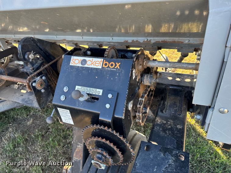 image for item DX3896 Crust Buster 4000 grain drill