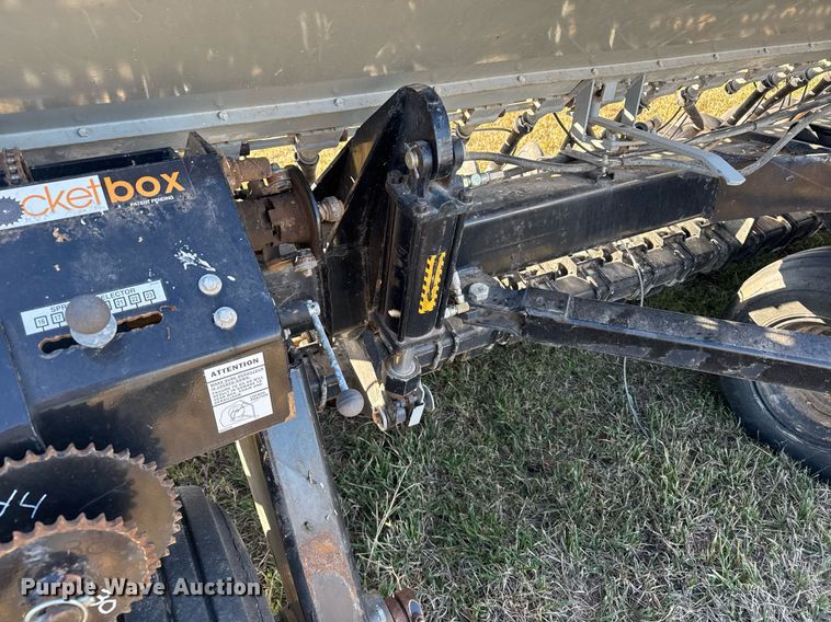 image for item DX3896 Crust Buster 4000 grain drill