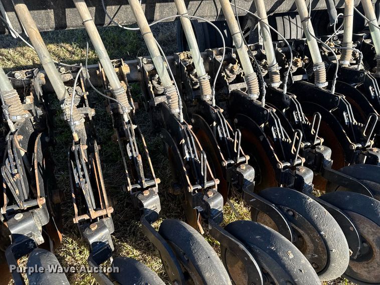 image for item DX3896 Crust Buster 4000 grain drill