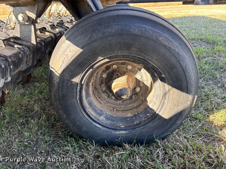 image for item DX3896 Crust Buster 4000 grain drill