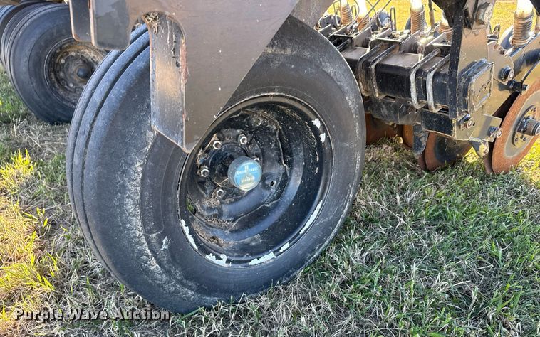 image for item DX3896 Crust Buster 4000 grain drill