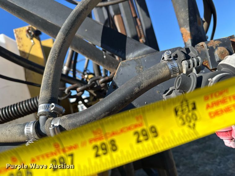 image for item DX3897 RoGator 664 sprayer