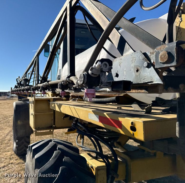 image for item DX3897 RoGator 664 sprayer