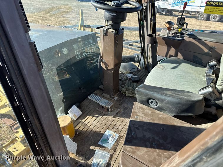 image for item DX3897 RoGator 664 sprayer