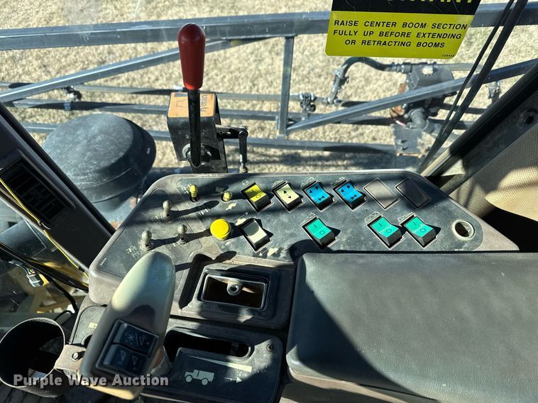 image for item DX3897 RoGator 664 sprayer