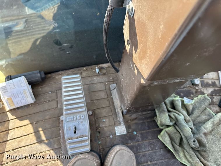 image for item DX3897 RoGator 664 sprayer