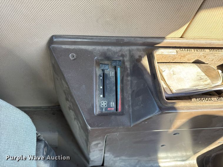 image for item DX3897 RoGator 664 sprayer