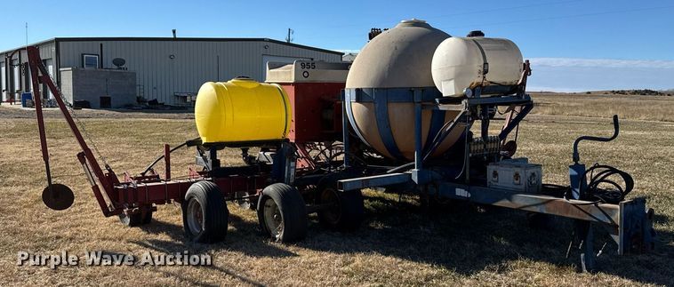 image for item DX3898 Case IH 955 planter