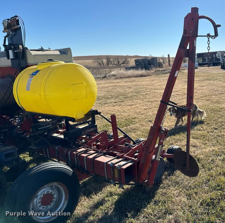 image for item DX3898 Case IH 955 planter