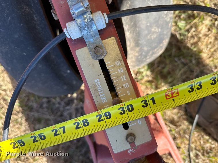 image for item DX3898 Case IH 955 planter