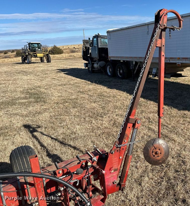 image for item DX3898 Case IH 955 planter