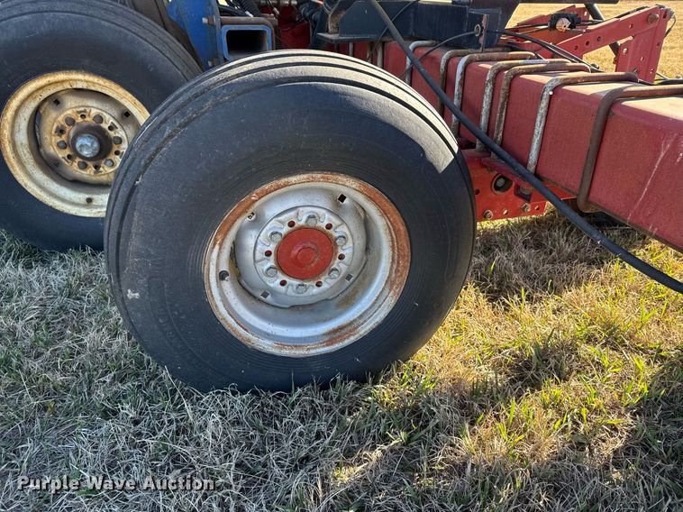 image for item DX3898 Case IH 955 planter