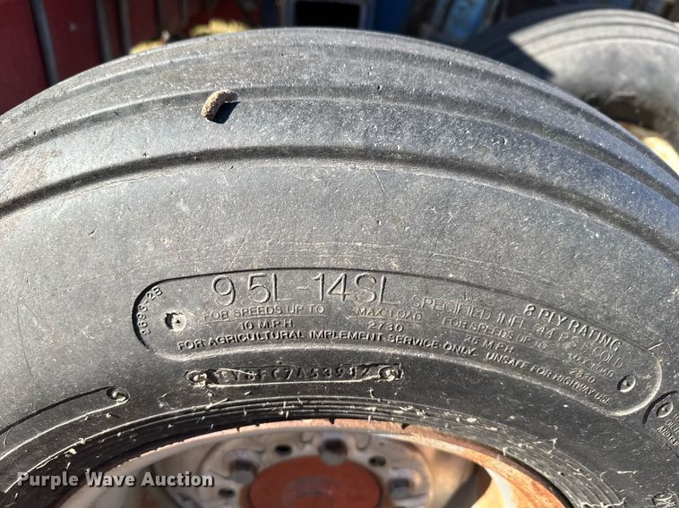 image for item DX3898 Case IH 955 planter