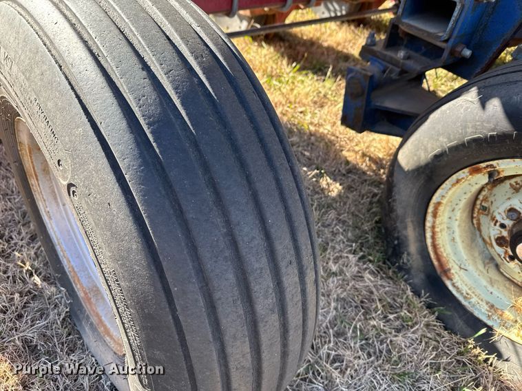 image for item DX3898 Case IH 955 planter