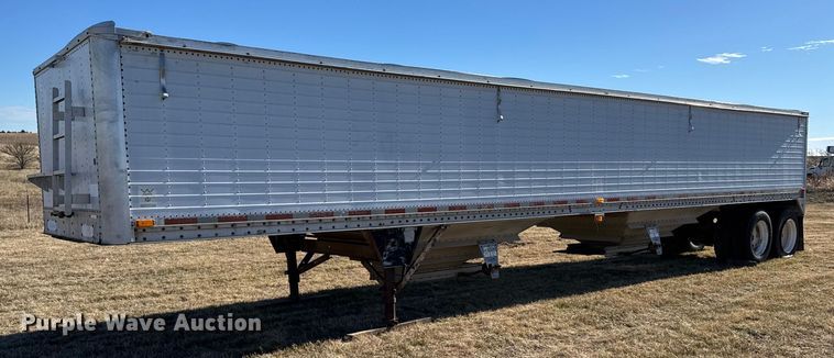 image for item DX3901 1992 Wilson DWH-200 grain trailer