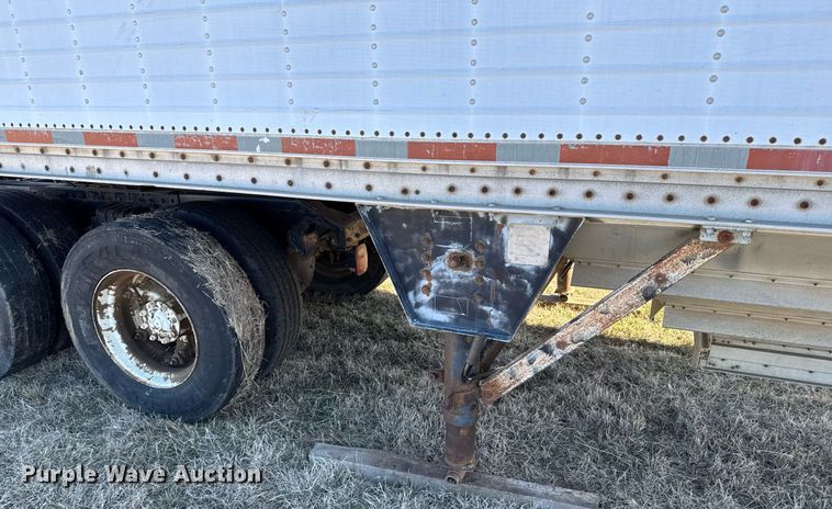 image for item DX3901 1992 Wilson DWH-200 grain trailer