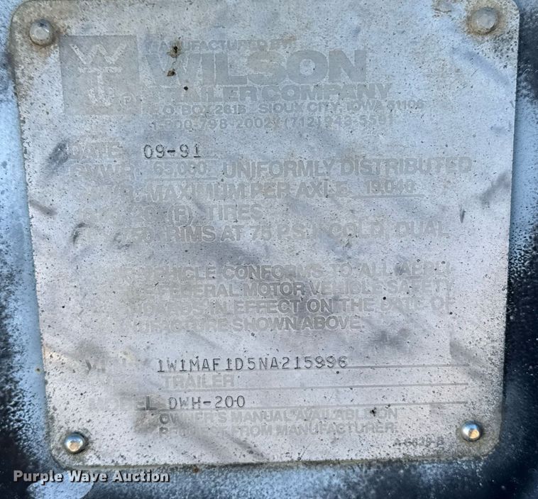 image for item DX3901 1992 Wilson DWH-200 grain trailer