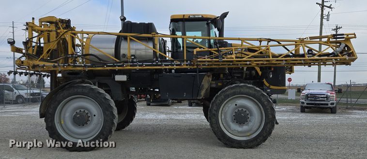 image for item EE7949 2015 Agco Rogator RG1100B sprayer