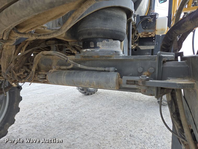 image for item EE7949 2015 Agco Rogator RG1100B sprayer