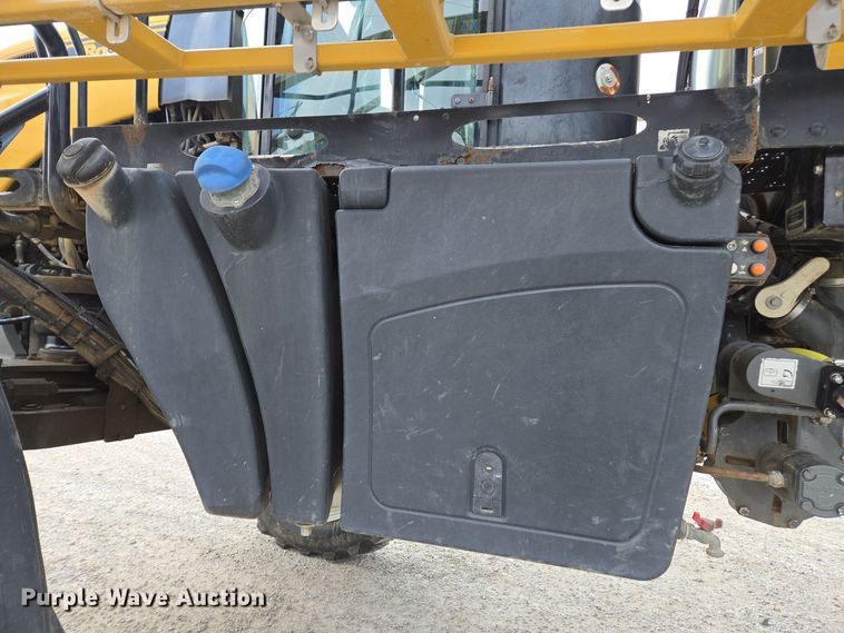 image for item EE7949 2015 Agco Rogator RG1100B sprayer