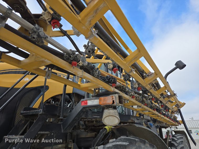 image for item EE7949 2015 Agco Rogator RG1100B sprayer