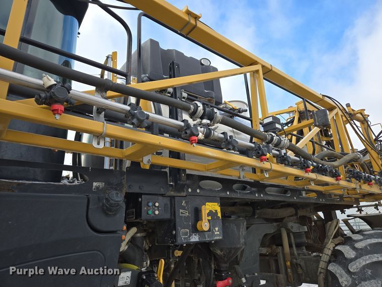 image for item EE7949 2015 Agco Rogator RG1100B sprayer