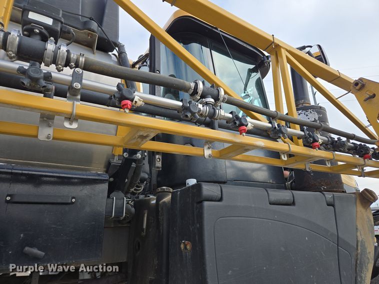 image for item EE7949 2015 Agco Rogator RG1100B sprayer